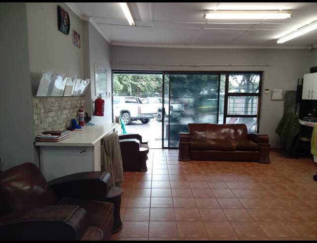 327M² BUSINESS FOR SALE IN BO-DORP